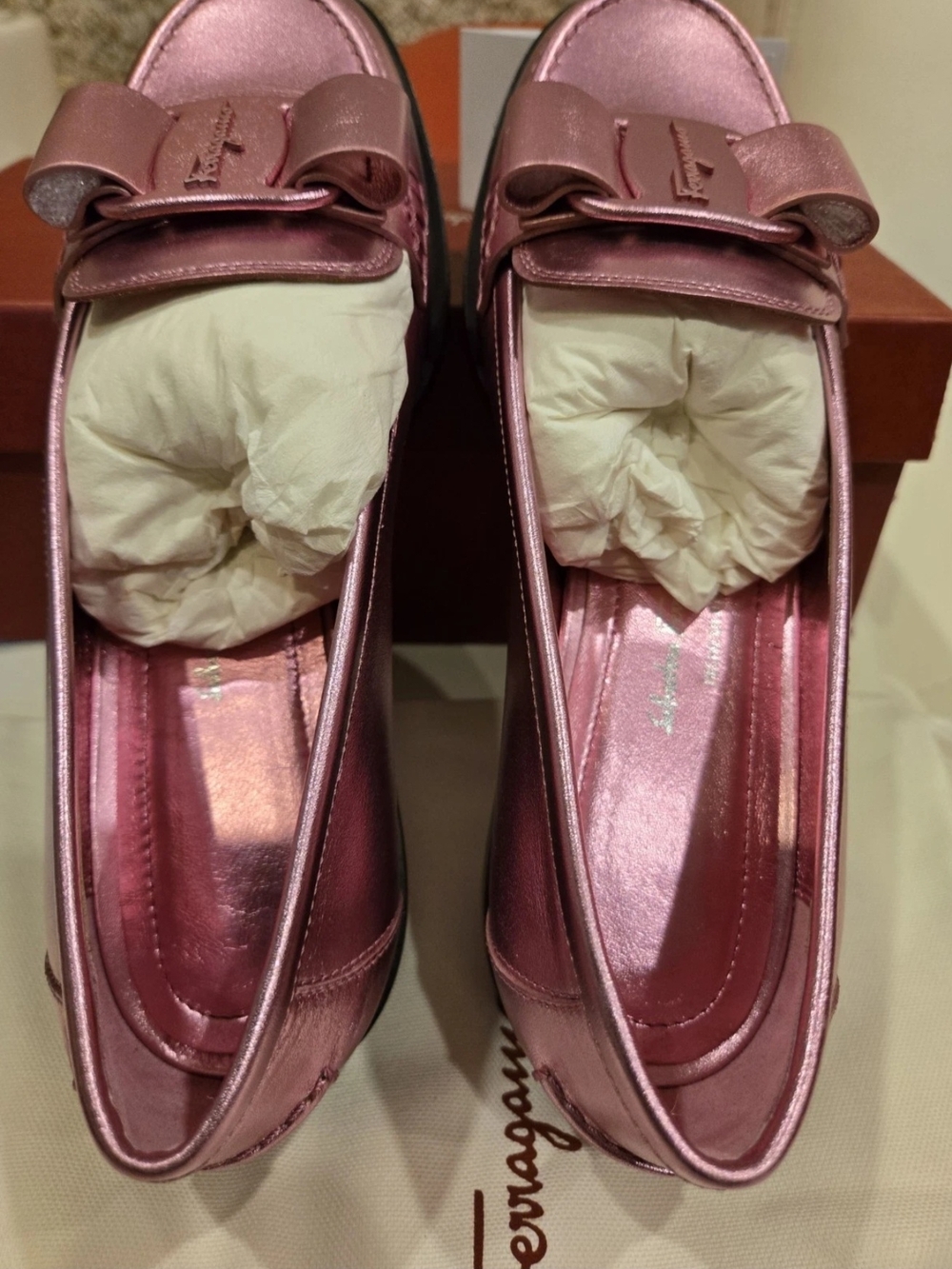 Salvatore Ferragamo Pink Metallic Bow Loafers - Picture 10 of 11